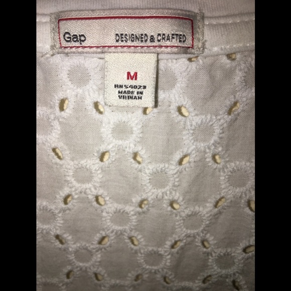 GAP TOP❤️ - Picture 4 of 4